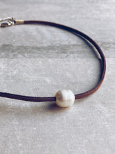 Load image into Gallery viewer, Freshwater Pearl Leather Choker
